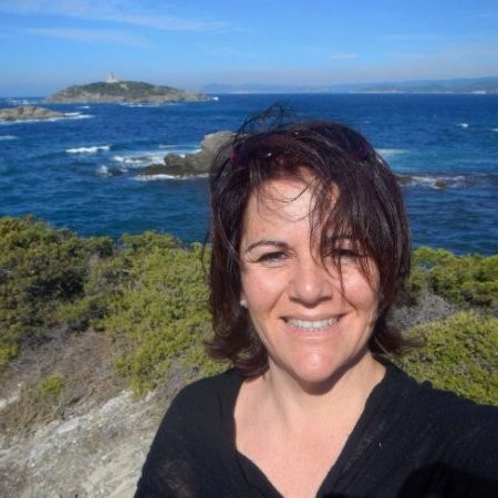 Véronique André